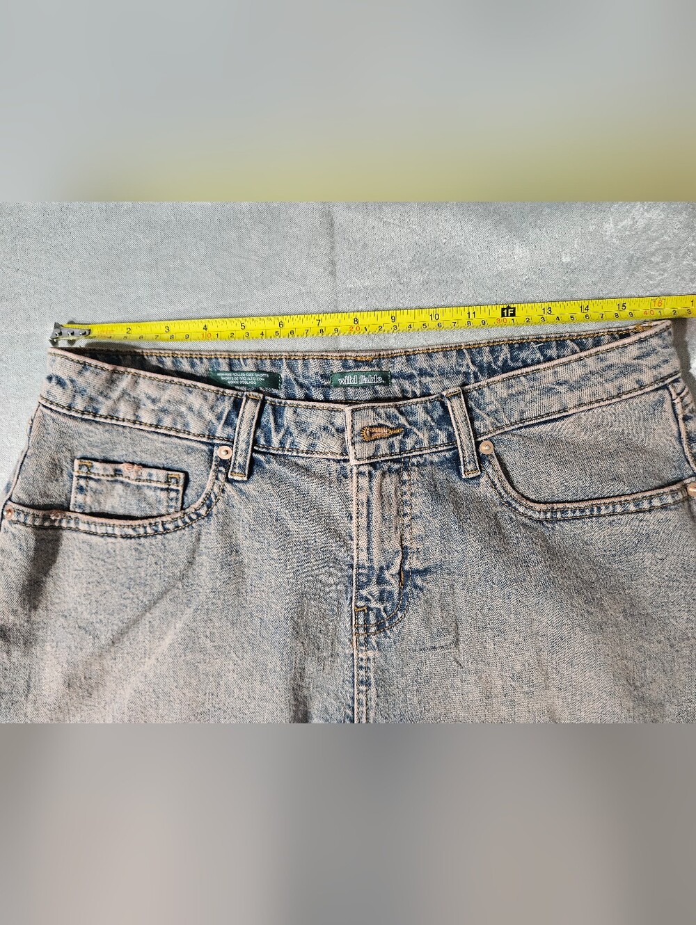 Wild Fable High Rise Rolled Cuff Jean Shorts Size 10 - Picture 5 of 5